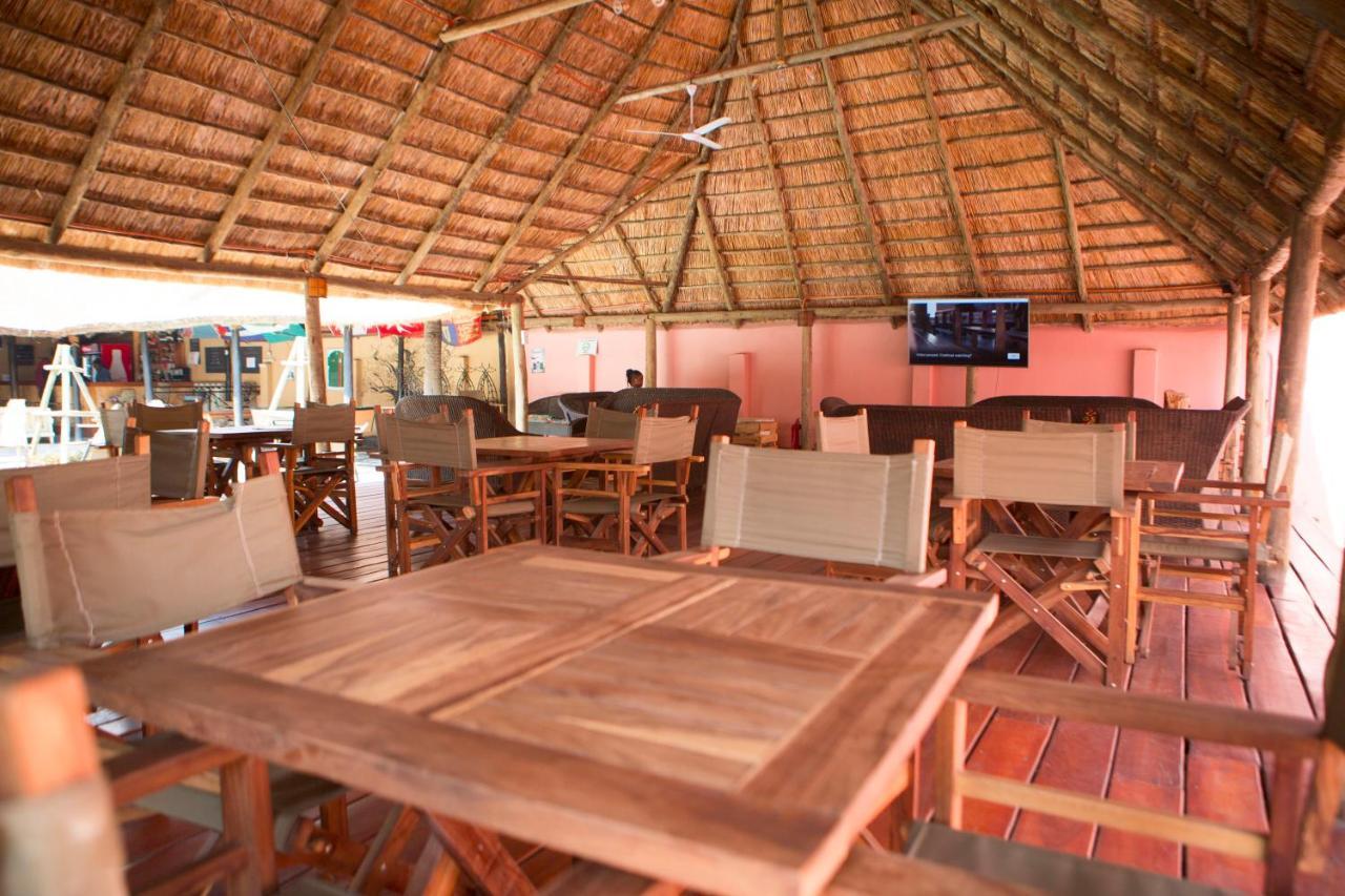 A Pousada Lusaka Backpackers Exterior foto