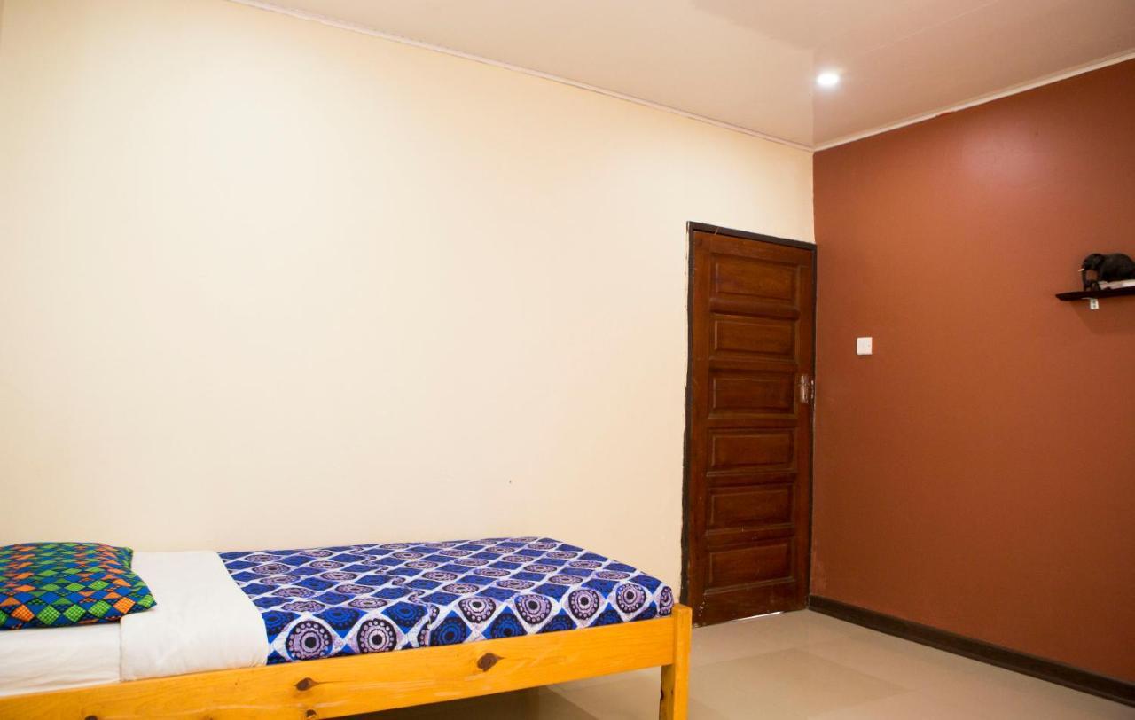 A Pousada Lusaka Backpackers Exterior foto