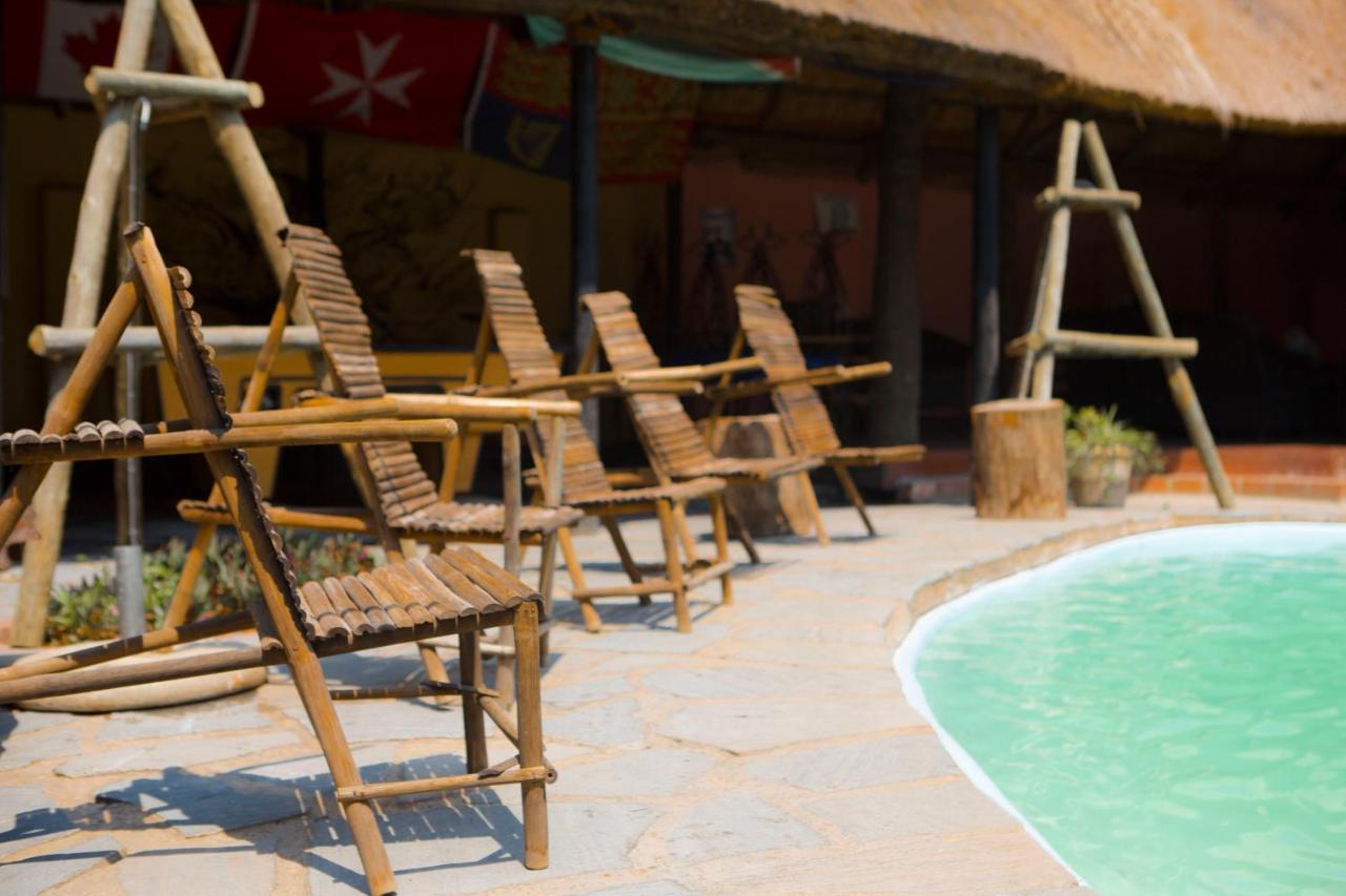 A Pousada Lusaka Backpackers Exterior foto