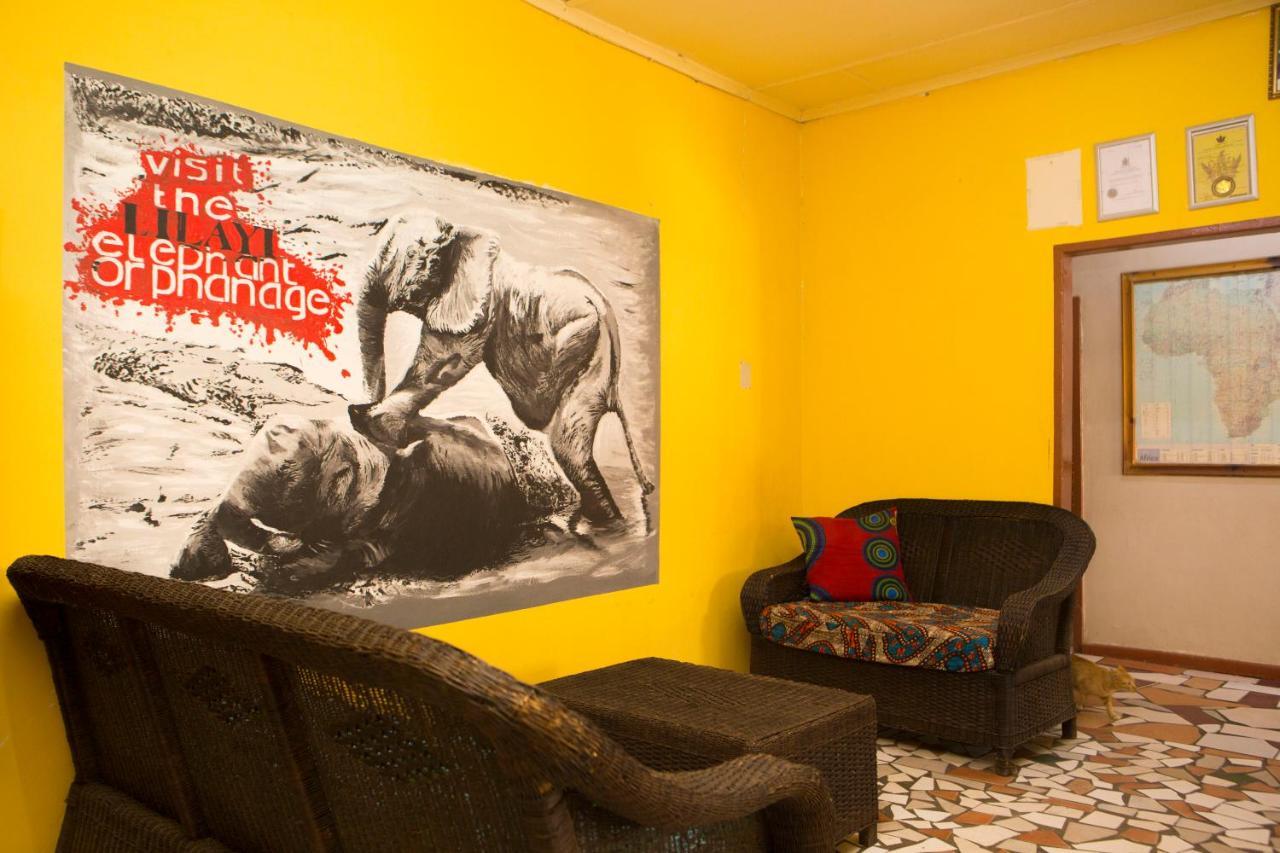 A Pousada Lusaka Backpackers Exterior foto