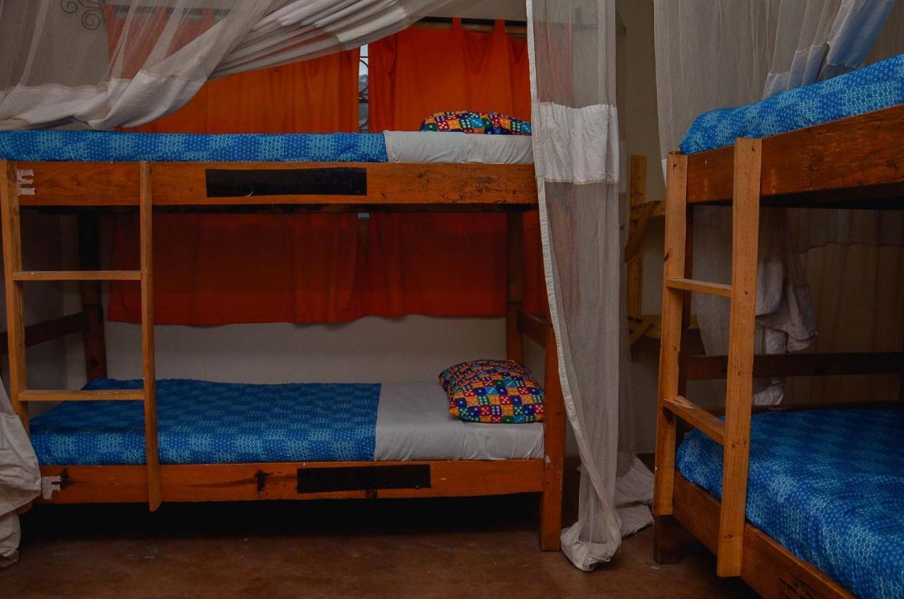 A Pousada Lusaka Backpackers Exterior foto