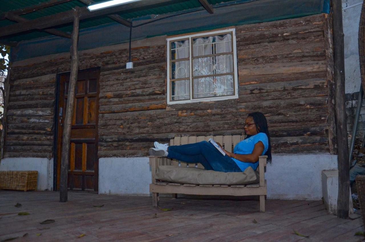 A Pousada Lusaka Backpackers Exterior foto